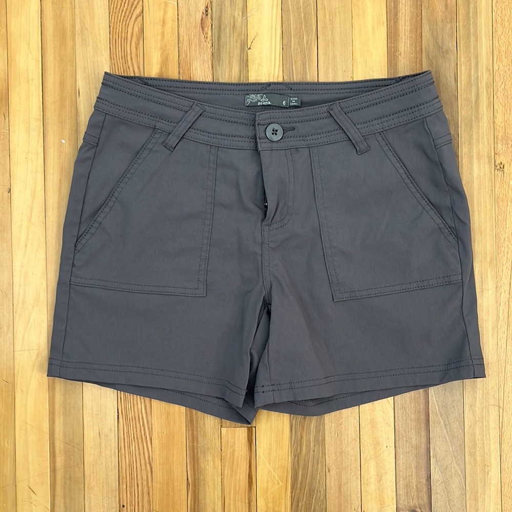 Prana | Hiking Short | Size 6